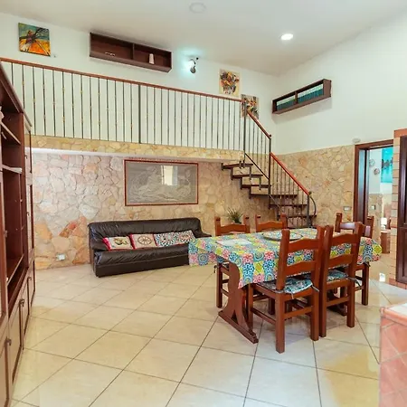 Monserrato House * カターニア