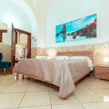 Monserrato House アパート