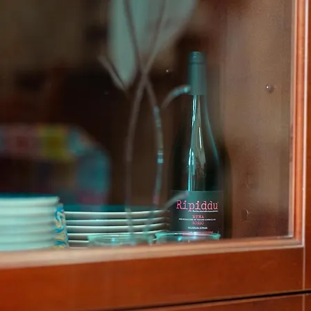 Monserrato House * カターニア