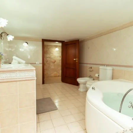 Monserrato House アパート カターニア