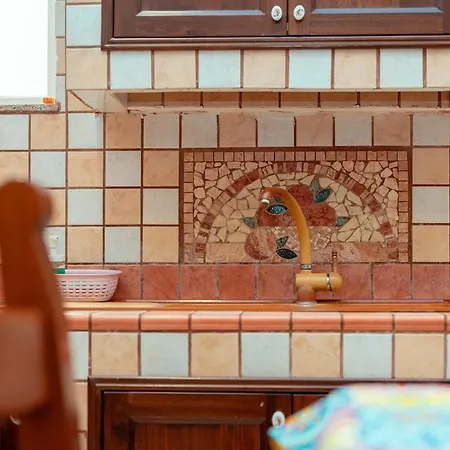 Monserrato House アパート カターニア